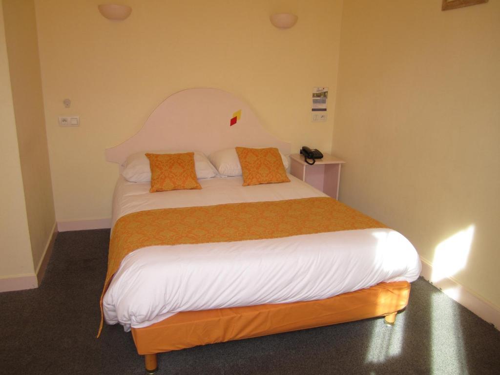 Hotel Arlequin Centre Historique Troyes Ruang foto
