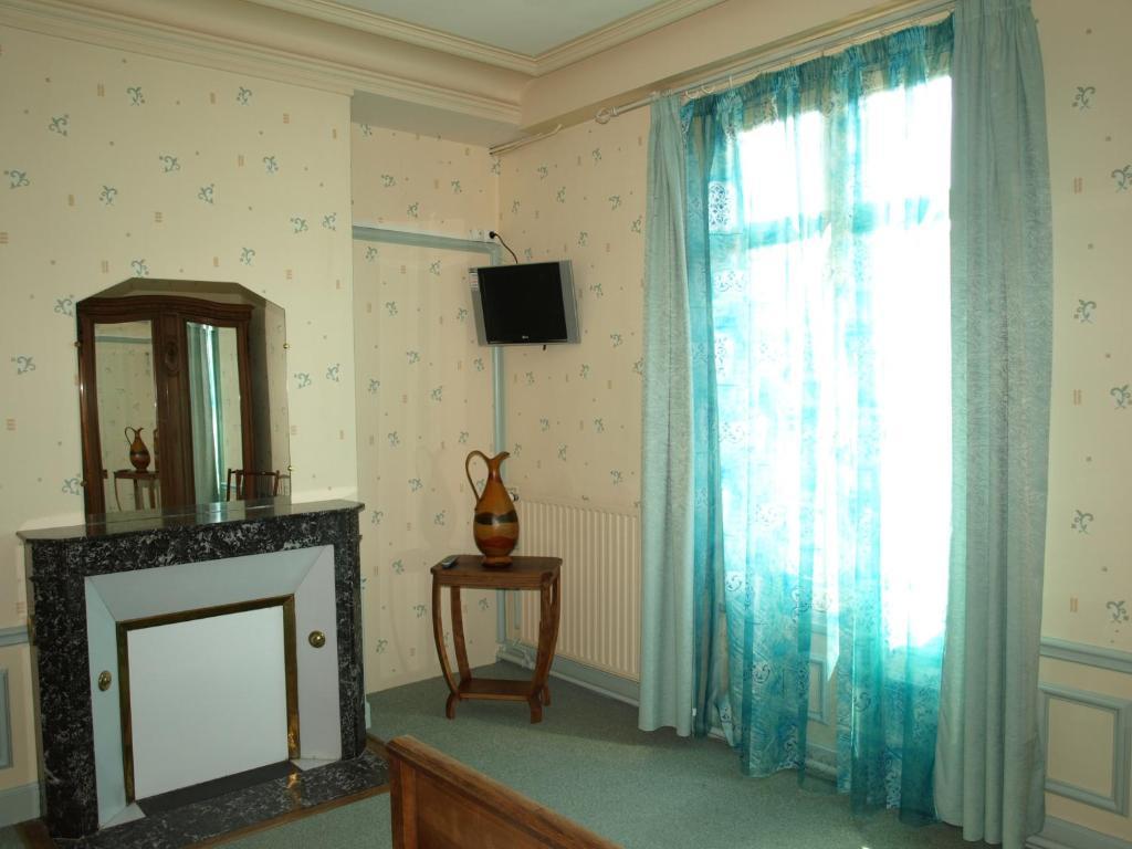 Hotel Arlequin Centre Historique Troyes Bagian luar foto
